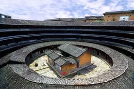 建筑篇｜邂逅电影《大鱼海棠》的取景地，感受美丽神秘的客家土楼图片