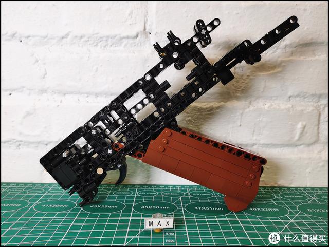 积木评测：吃鸡空投步木仓：Groza是最强吃鸡神器？