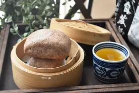 别看全麦面粉黑，用它做馒头越嚼越香，更营养健康，尤其适合老人图片