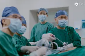 妈妈踢烂孩子下体，这部国产纪录片给不合格父母上了一课图片
