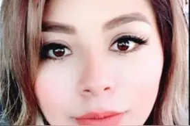 墨西哥情侣吵架后拿刀互刺 女友遇害后被冲入厕所 图片