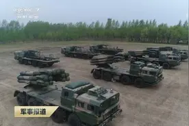 央视披露03式“远火”超高自动化水平：两人就可完成装弹射击图片