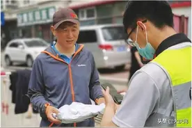 大学宿舍二哥太暖心 帮兄弟保管12年报到证图片