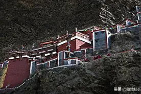 雪域西藏上的敦煌——萨迦寺图片