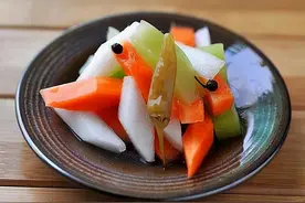 泡菜师傅说：不管你泡什么菜，这样制作泡菜水，爽脆还不生花图片