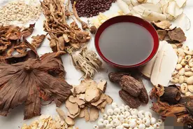 龙胆泻肝汤治疗酒毒性阳痿1例，39岁，无法勃起，胸闷不舒图片