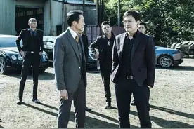 《角头2》：开拍前推翻定装改染白发，终成就经典角色“坏坏”图片