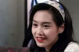 周星驰一生只写了一首歌，就拥有了上亿听众，几乎人人都会哼唱图片