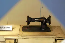过去的脚踏式缝纫机，也能轻松变成电动缝纫机？图片