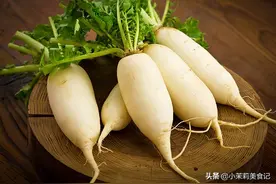 买萝卜，白皮，青皮和红皮口感差别大，牢记3点，挑到好吃的萝卜图片