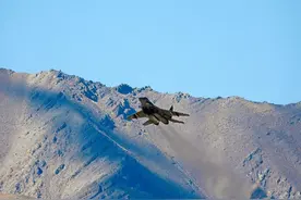 印军屯兵8万，拉达克一触即发？印媒：中国两个师“武装到牙齿”图片