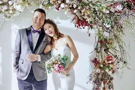 闪婚闪离！李彩桦承认与富商老公离婚，因异地太久感情生变图片