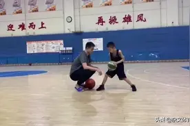 韩德君儿子成为新队宠！险些错过辽篮，推迟婚礼妻子没有怨言图片