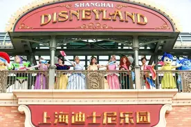 上海迪士尼时隔 107天重新开园，热门项目排队仅5分钟！内附攻略图片