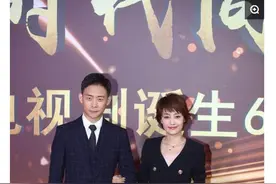留着胡子渣的男人感觉更加显得阳刚霸气，看看王雷与杨烁的气场图片