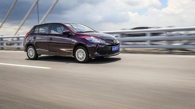 威驰FS试驾：空间超大超实用，省油省力低油耗！堪称家用车典范