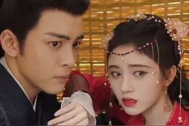鞠婧祎新剧演郡主，服饰却不中不西，开场就跟男主玩密室逃脱图片