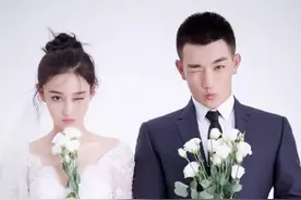有种“低调”叫张馨予女儿，朋友透露娃的颜值，网友：难怪不晒娃图片