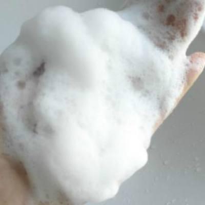 鐢ㄥ弫鏈堢瑱姘ㄥ熀閰告矏娴撮湶缁欒韩浣撴暦涓潰鑶滐紝灏戝コ鑲屾槸杩欐牱鍏绘垚鐨勶紒