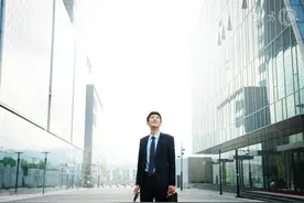 小说：人生三大错觉之她一定是喜欢我图片