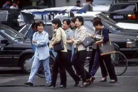 太牛了！他用30年前的老照片拿下了中国摄影最高个人成就奖图片