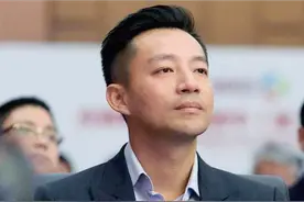 10年飞700趟，卑微的汪小菲熬到40岁，没能等来大S一句“我愿意”图片
