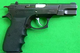 国产外贸型NZ75自动手枪，枪管、套筒、都是钢材打造图片