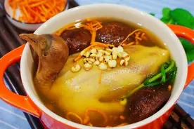 为啥都说“一鸽胜九鸡”？鸽子汤真的这么有营养吗？看完涨知识了图片