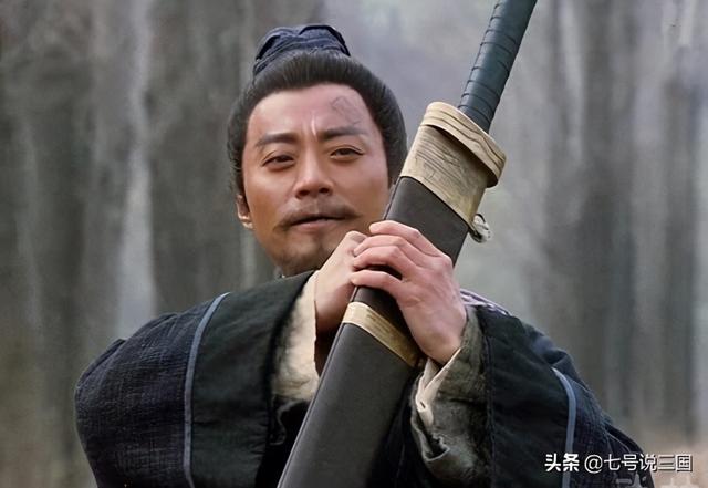 宋江为何不敢招惹武松，武松身上有两个特点，正好克制宋江