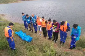 钓友请老人下水捞杆导致溺亡，摊上大事儿了图片