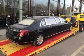 实拍1288万的奔驰S680普尔曼，一栋行走的办公楼！图片