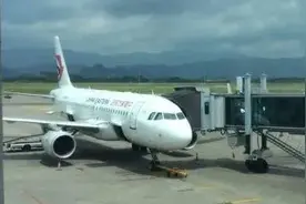 飞机刚落地，年轻女子被桂林警察带走！一辈子就这样毁了图片