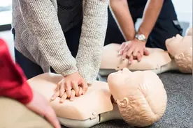 救一位老人，摊上四年官司图片