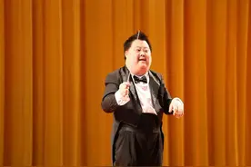 还记得舟舟吗？是唐氏儿却能成为天才指挥家，如今42岁现状如何？图片