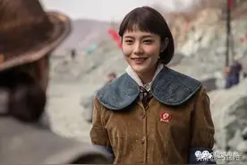 爱的奉献——《远方的山楂树》图片