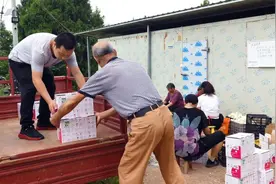 金堂梨花沟的梨子熟了，果商和游客闻讯而来图片