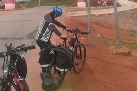 茂名骑行西藏：翻越三座高海拔大山到左贡图片