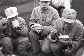 1949年解放军伙食标准如何？野战军最高，地方军次之，俘虏呢图片