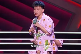 走路一瘸一拐的男孩，08年失去右腿的女孩，后来怎么样了？图片