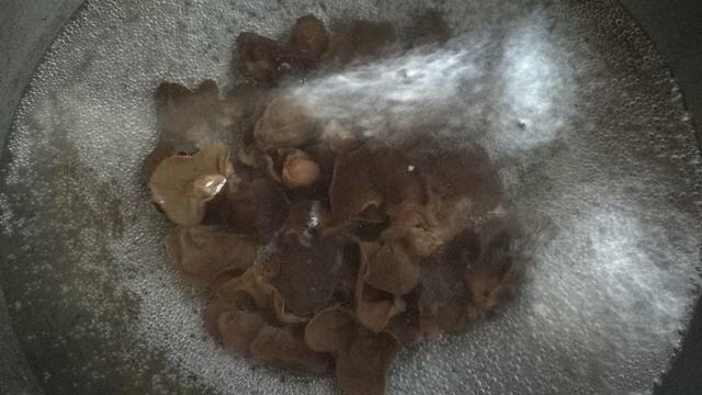 这菜是古代的贡品，如今人人都能吃，含有氨基酸，最适合立秋后吃