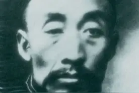 离开东山小学学堂后，毛主席望着滔滔江水感慨道：穷不穷，毛泽东图片