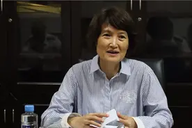 广西女厅官曾艳赴云南任职图片