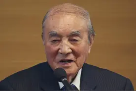 日本骚操作，苏联核潜艇从美国眼皮下消失？首相因35亿亲赴美认错图片