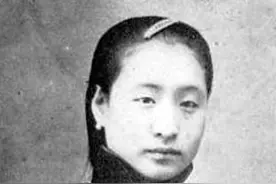 锅炉工给子女找了个懒继母，整天只知打扮，40年后才知她是小凤仙图片