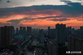 2.5万跌至7000，“百强县”房价下跌72%，过来人：太盲目且自信图片