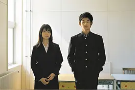 想要别人更快喜欢你，接近你，要学会“吊桥效应”图片