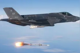 终于轮到美国追赶中国！美版霹雳15导弹亮相，俄：专打歼20战机图片