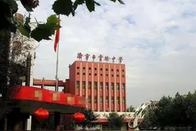 又一起？山东济宁一女子疑连续两年高考遭顶替 学校回应了图片
