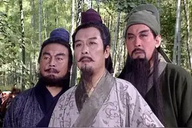 芹斋聊三国：吕布命丧白门楼 袁术称帝黄泉路图片