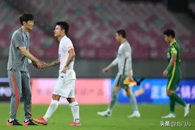 11-5！中超欠薪大爆发：挖出2大豪门，2支弱旅反倒平安，泰山真稳图片